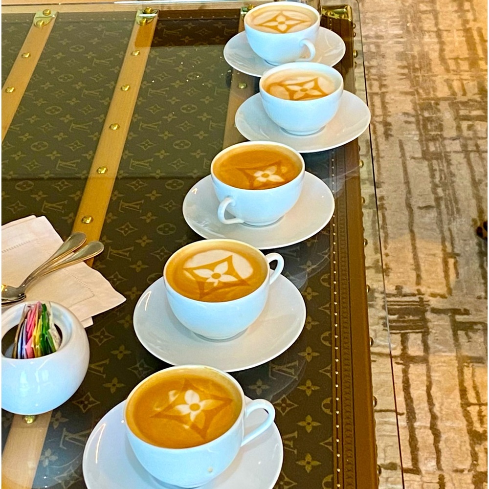 Meet your Posher, Phillip